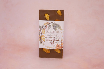 Milk chocolate with roasted almonds